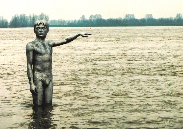 waterstandbeeld marcel smink 2000